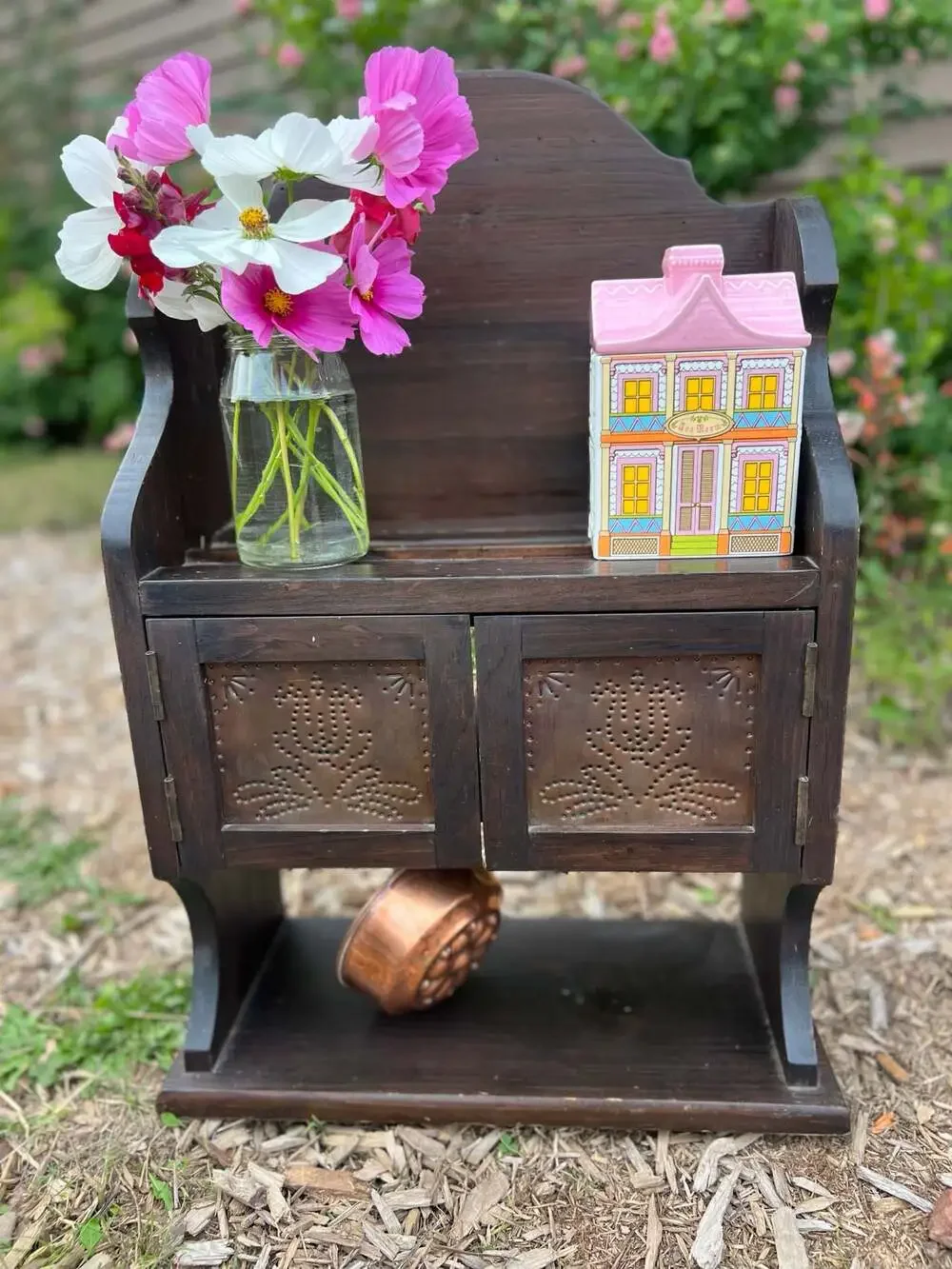 Vintage 1989 Avon Townhouse Collection Tea Room Pink Roof House Canister Jar